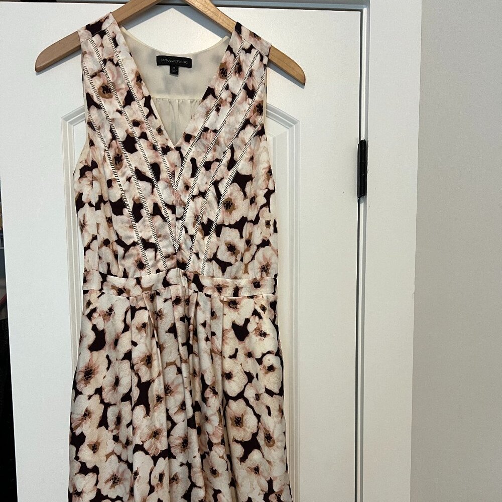 Banana Republic Midi Dress - Size 6 (fits like a 4)